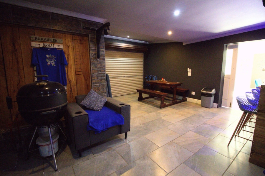 3 Bedroom Property for Sale in Sherwood Eastern Cape